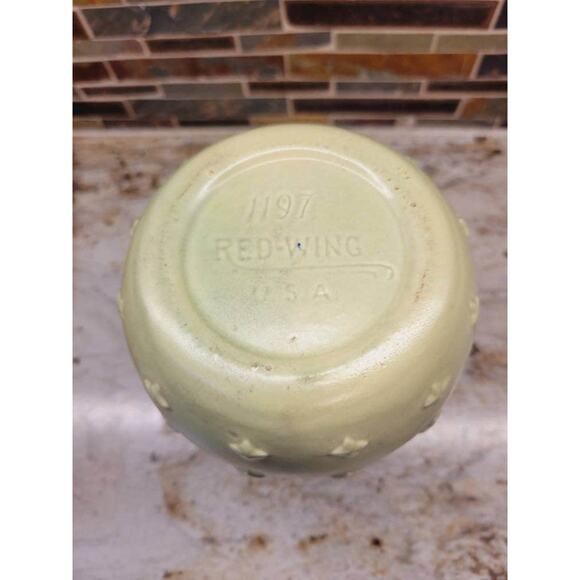 Vintage Red Wing Vase 1197, Green White Ribbed Pottery, Star with Ribs, Label - Picture 5 of 5